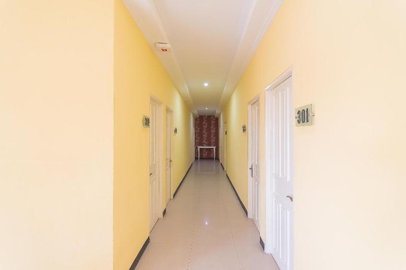 Formerly Reddoorz @ H. Agus Salim Street image