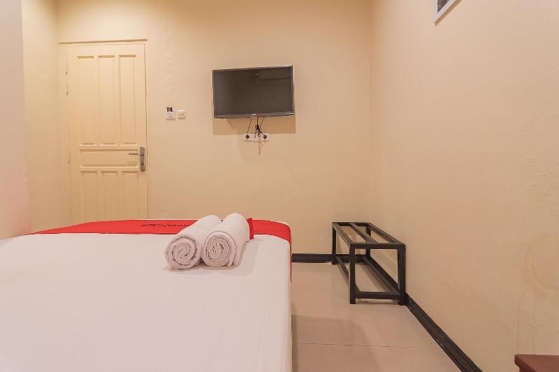 Formerly Reddoorz @ H. Agus Salim Street image