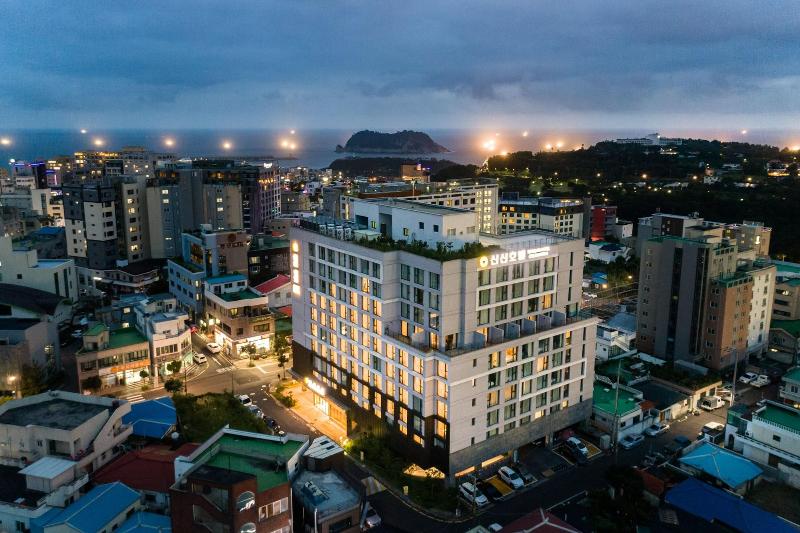 Shinshin Hotel Cheonjiyeon image