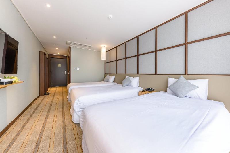 Shinshin Hotel Cheonjiyeon image