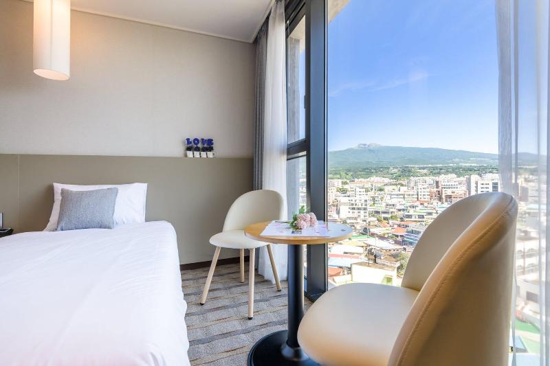 Shinshin Hotel Cheonjiyeon image