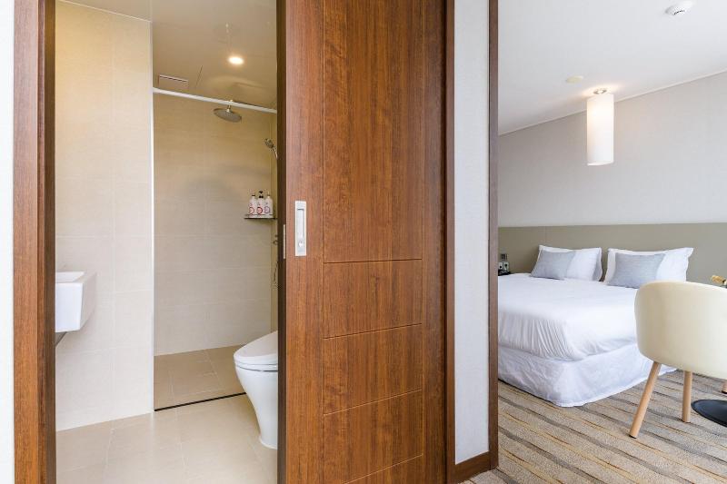 Shinshin Hotel Cheonjiyeon image