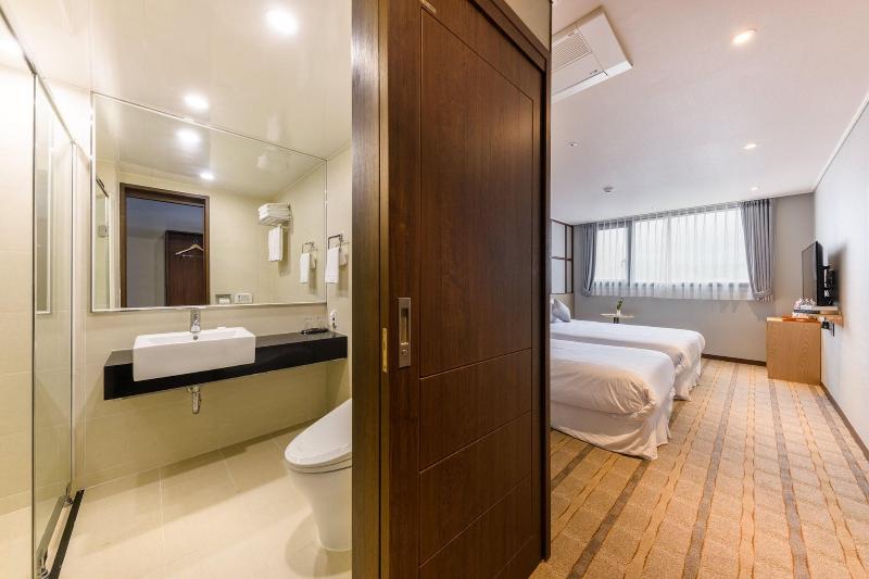 Shinshin Hotel Cheonjiyeon image