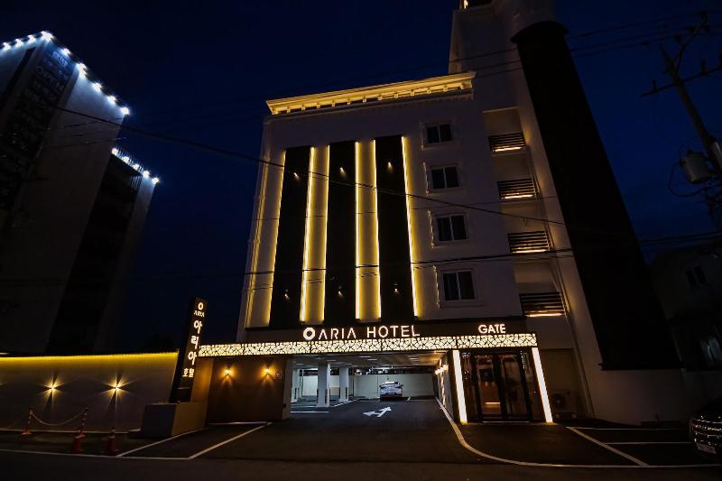 Aria Hotel image
