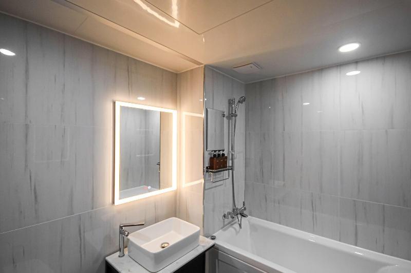 Aria Hotel image