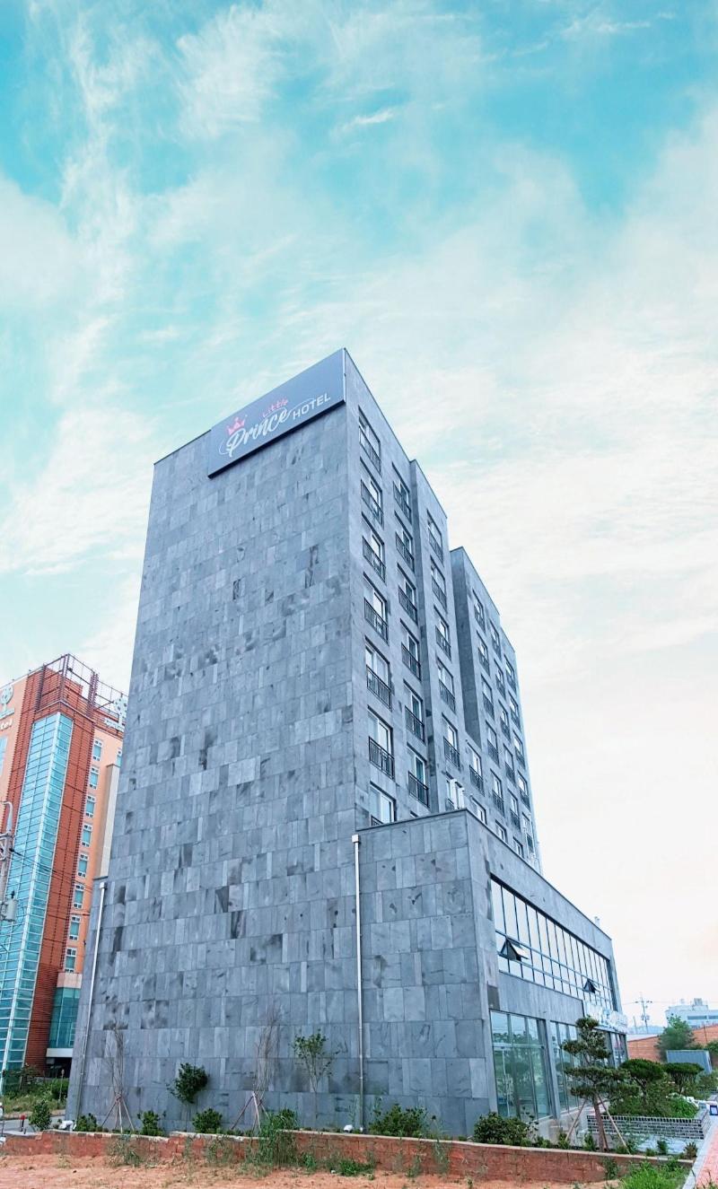 Gunsan little Prince Hotel image