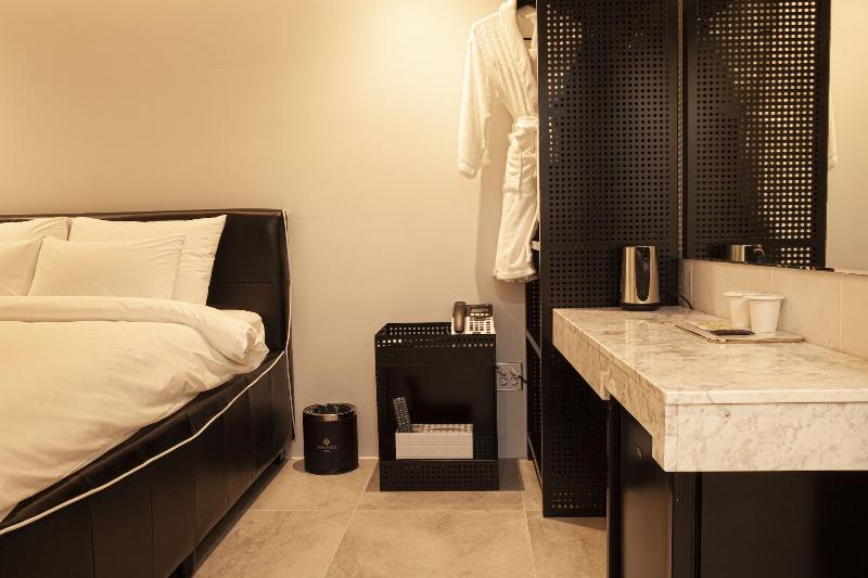 Hotel Top Castle Gwangju image