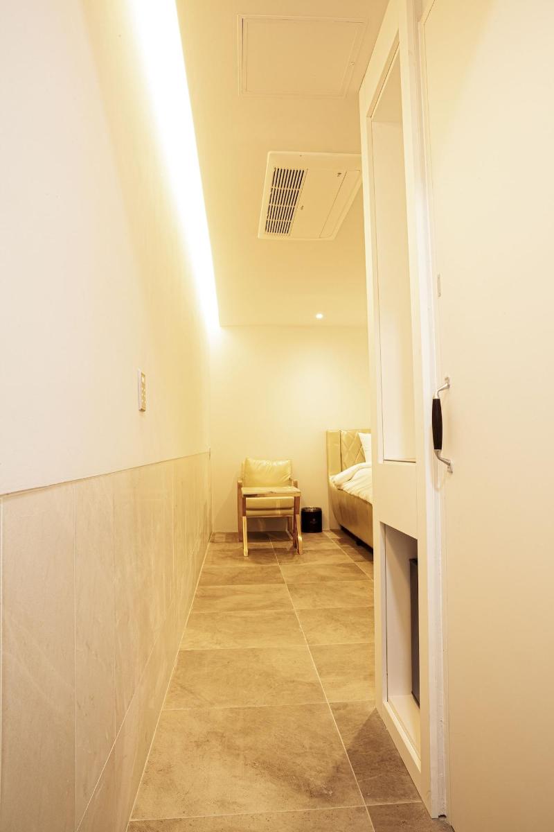 Hotel Top Castle Gwangju image