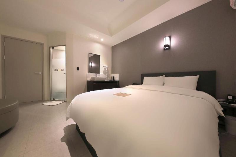 Hotel Yam Yuseong Oncheon image