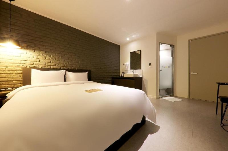 Hotel Yam Yuseong Oncheon image