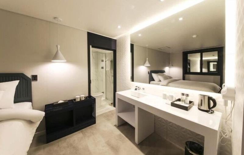 Sinan E.KKLIM Business Hotel image
