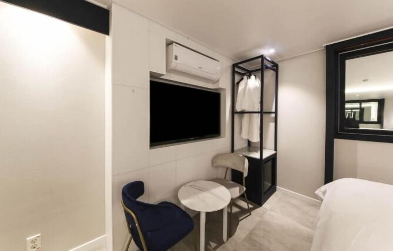 Sinan E.KKLIM Business Hotel image