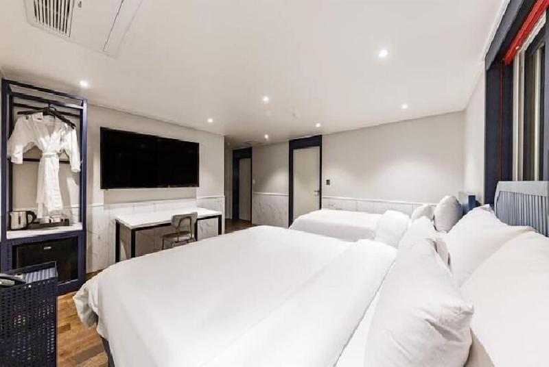 Sinan E.KKLIM Business Hotel image