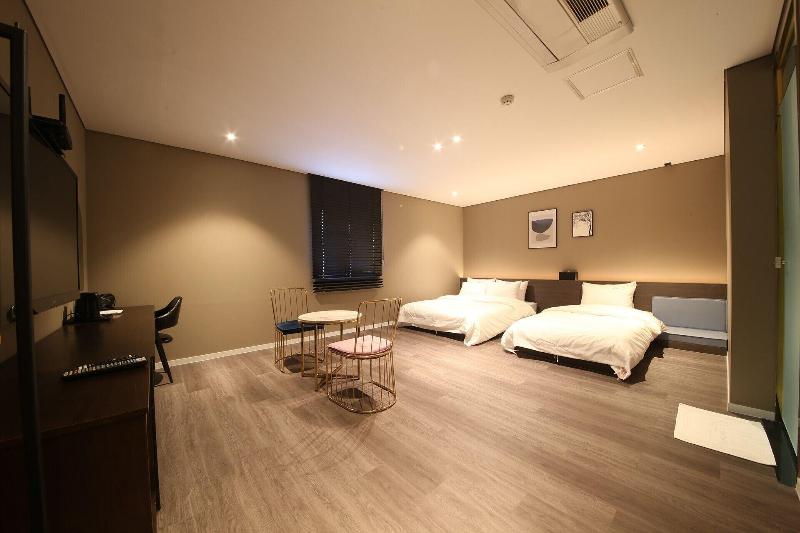Hotel LeeSunDeok image