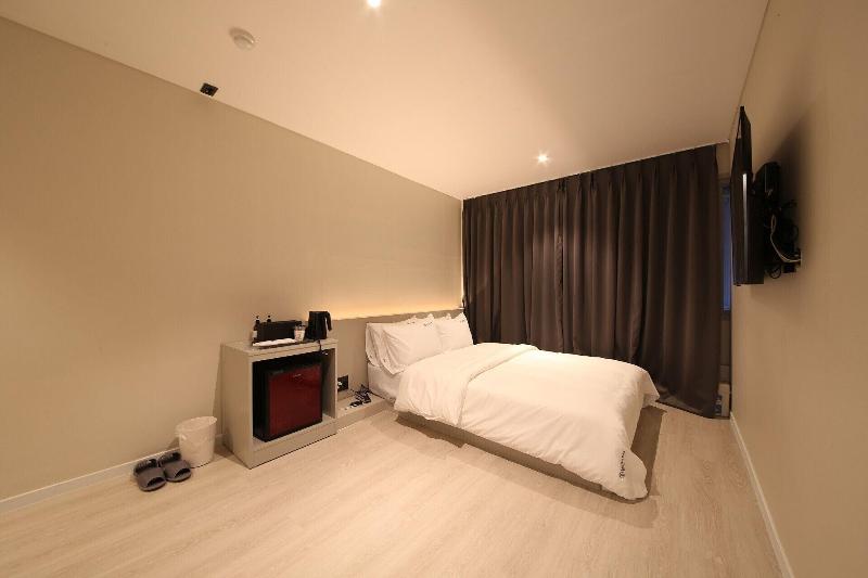Hotel LeeSunDeok image