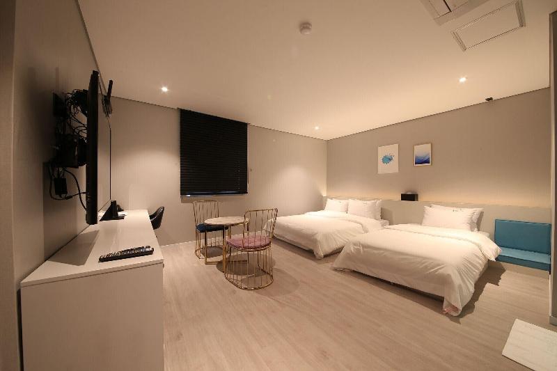 Hotel LeeSunDeok image