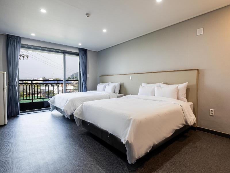Aewol Stay in Jeju Hotel & Resort — photo 107