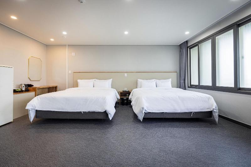 Aewol Stay in Jeju Hotel & Resort — photo 78