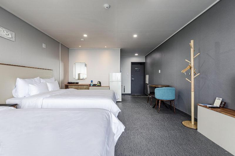 Aewol Stay in Jeju Hotel & Resort — photo 65