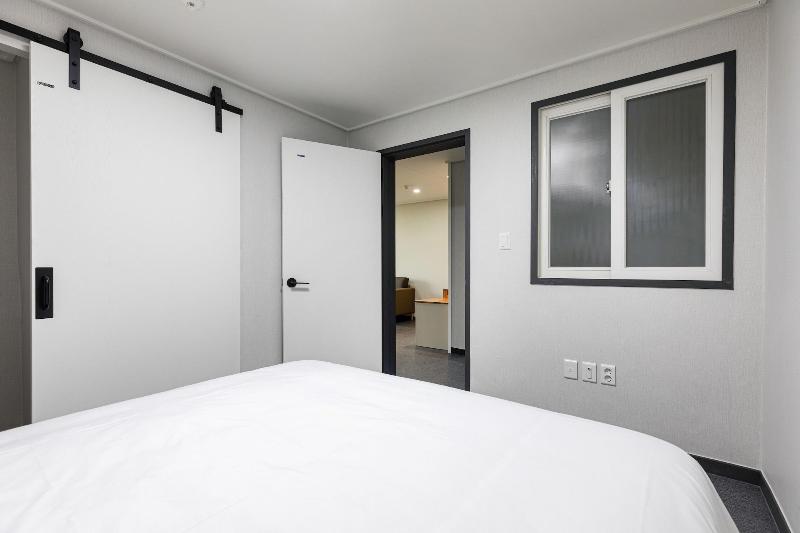 Aewol Stay in Jeju Hotel & Resort — photo 86