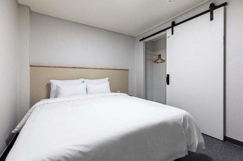 Aewol Stay in Jeju Hotel & Resort — photo 85