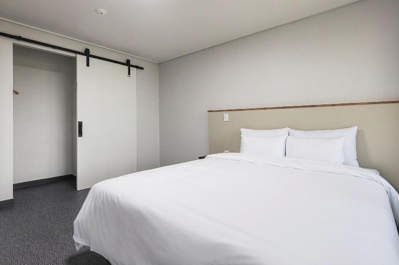 Aewol Stay in Jeju Hotel & Resort — photo 84