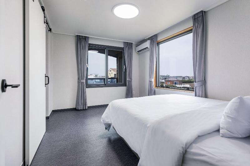 Aewol Stay in Jeju Hotel & Resort — photo 82
