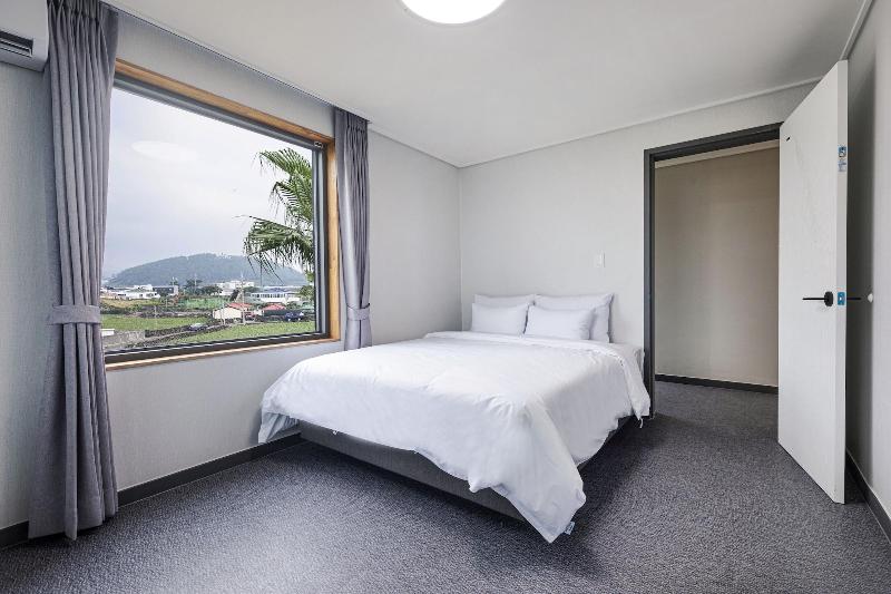 Aewol Stay in Jeju Hotel & Resort — photo 76