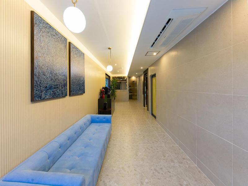 Brown Dot Hotel Sasang Renecite image