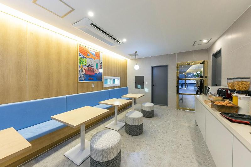 Brown Dot Hotel Sasang Renecite image