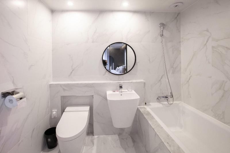 Brown Dot Hotel Sasang Renecite image