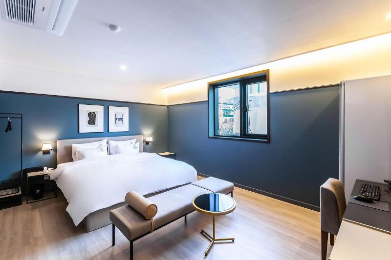 Brown Dot Hotel Sasang Renecite image