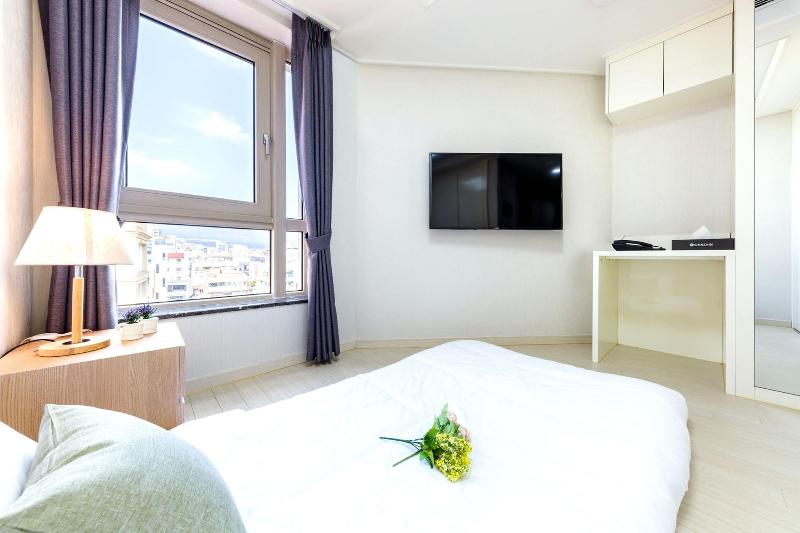 Shinshin Hotel Seogwipo image
