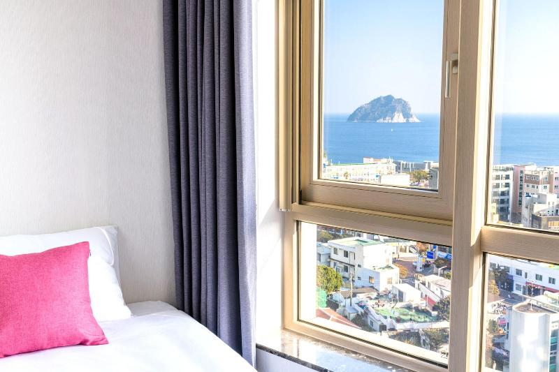 Shinshin Hotel Seogwipo image
