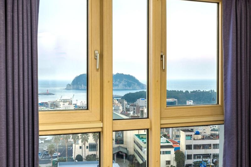 Shinshin Hotel Seogwipo image