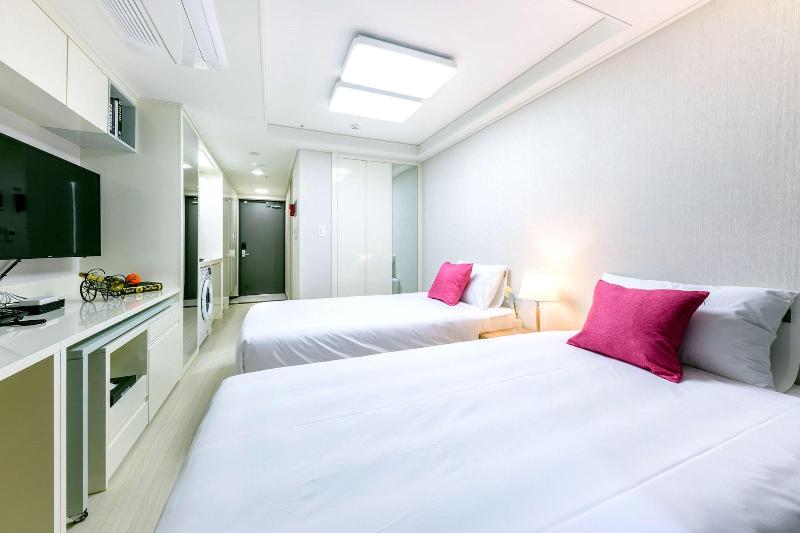 Shinshin Hotel Seogwipo image