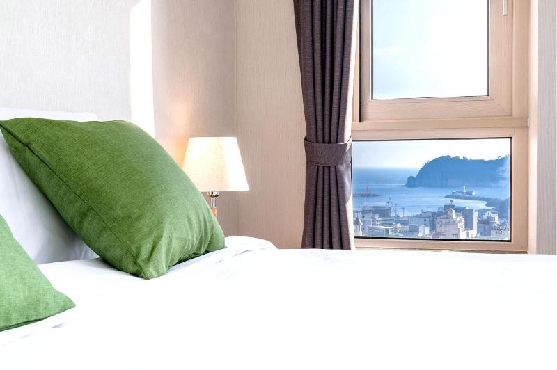 Shinshin Hotel Seogwipo image
