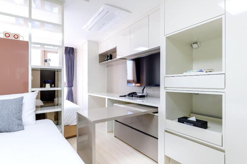 Shinshin Hotel Seogwipo image