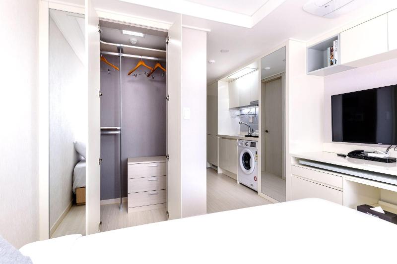 Shinshin Hotel Seogwipo image