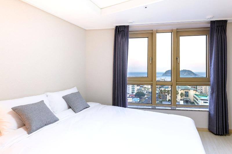 Shinshin Hotel Seogwipo image
