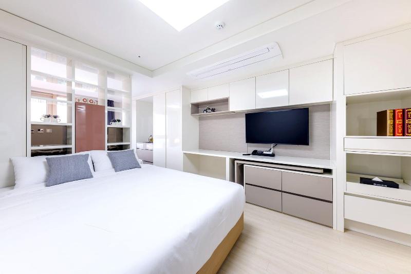 Shinshin Hotel Seogwipo image