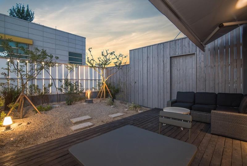 Blo By Blo Hotel image