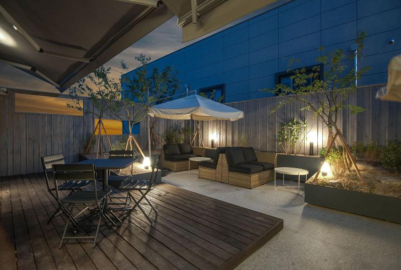 Blo By Blo Hotel image