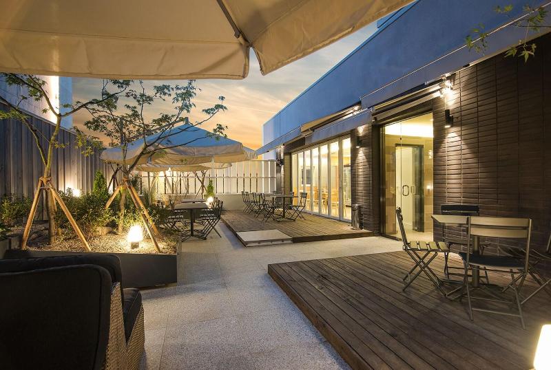 Blo By Blo Hotel image
