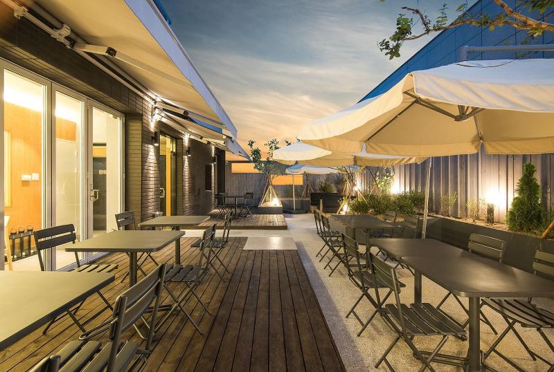Blo By Blo Hotel image