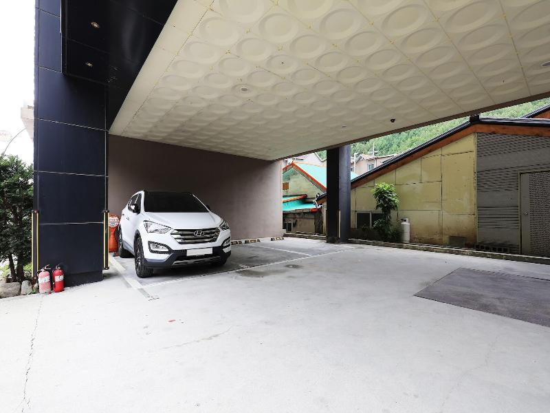 Ace Family Hotel image