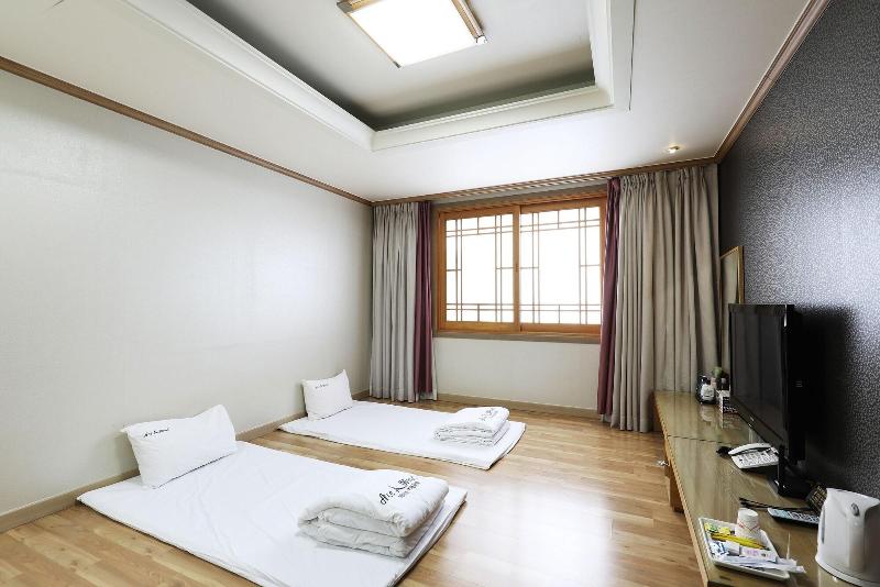 Ace Family Hotel image