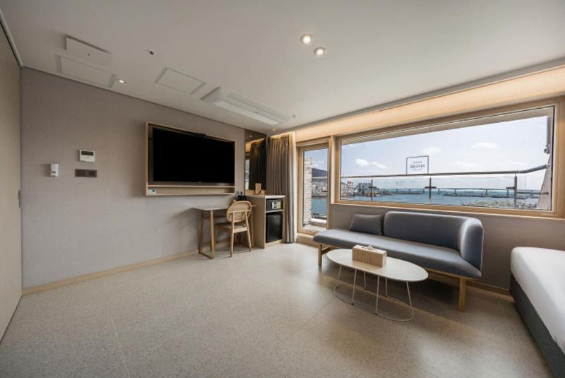Ocean 2 Heaven Hotel&Spa Jagalchi image