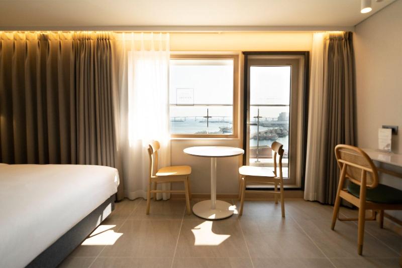 Ocean 2 Heaven Hotel&Spa Jagalchi image
