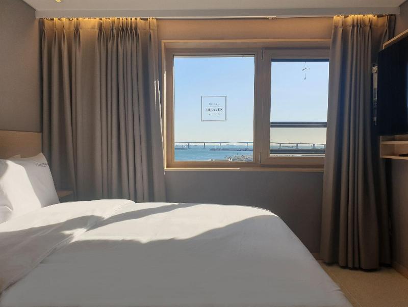 Ocean 2 Heaven Hotel&Spa Jagalchi image